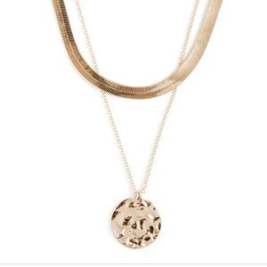 Banana Republic herringbone gold layered necklace